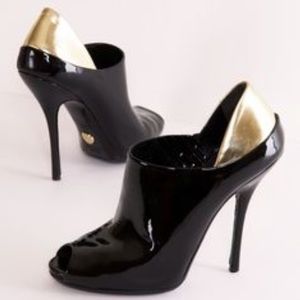 Gucci Newton black & gold peekaboo bootie